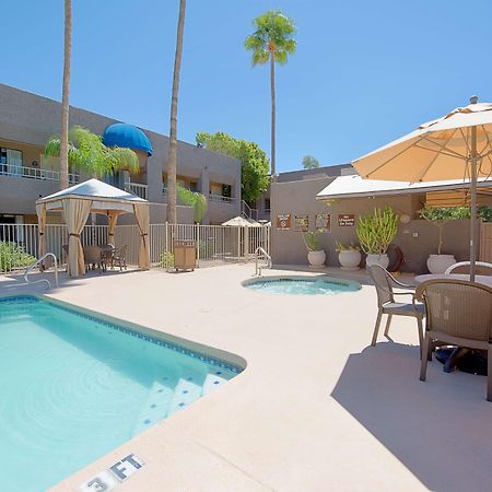 Best Western Innsuites Phoenix Hotel & Suites מראה חיצוני תמונה