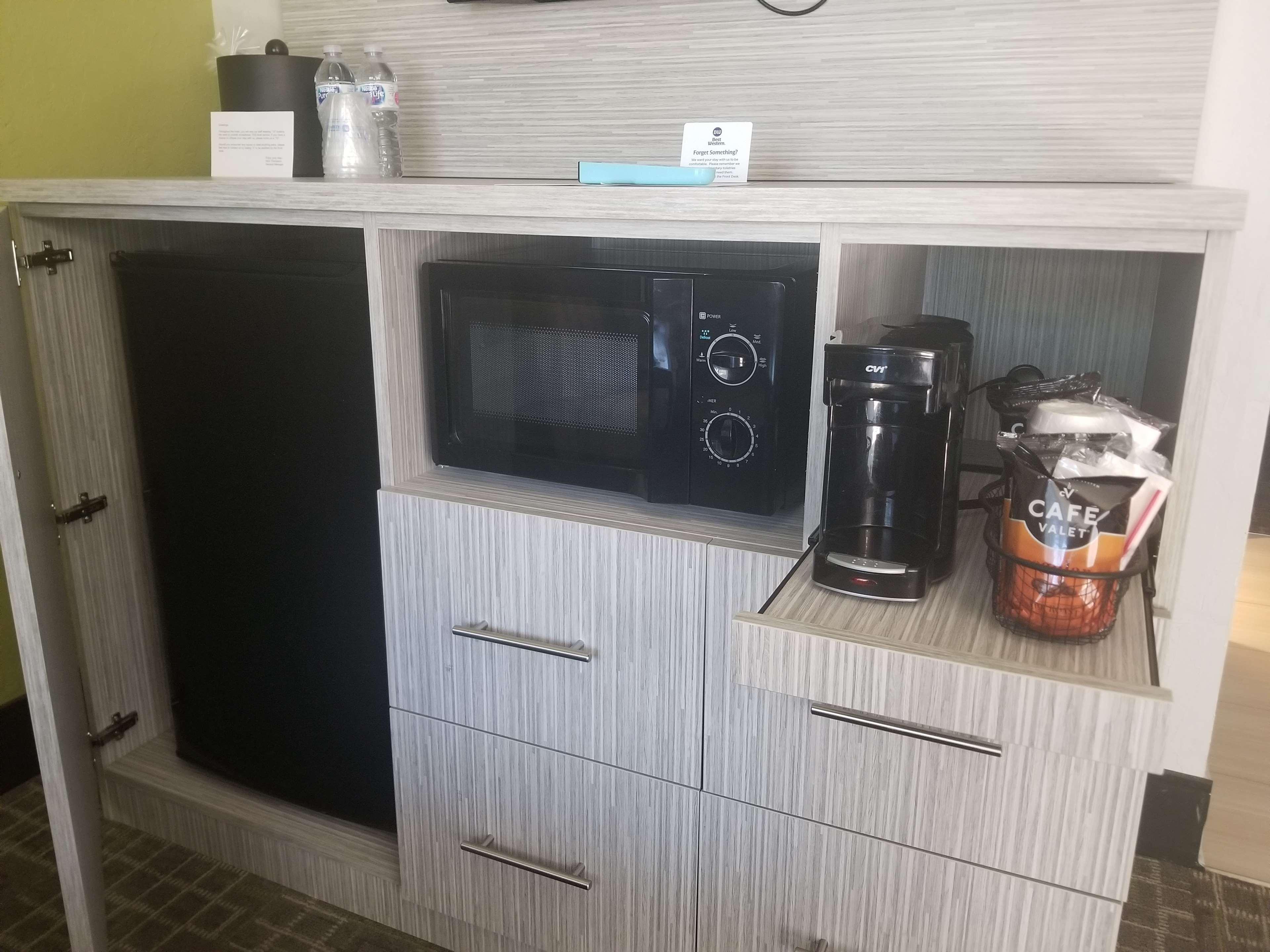 Best Western Innsuites Phoenix Hotel & Suites מראה חיצוני תמונה