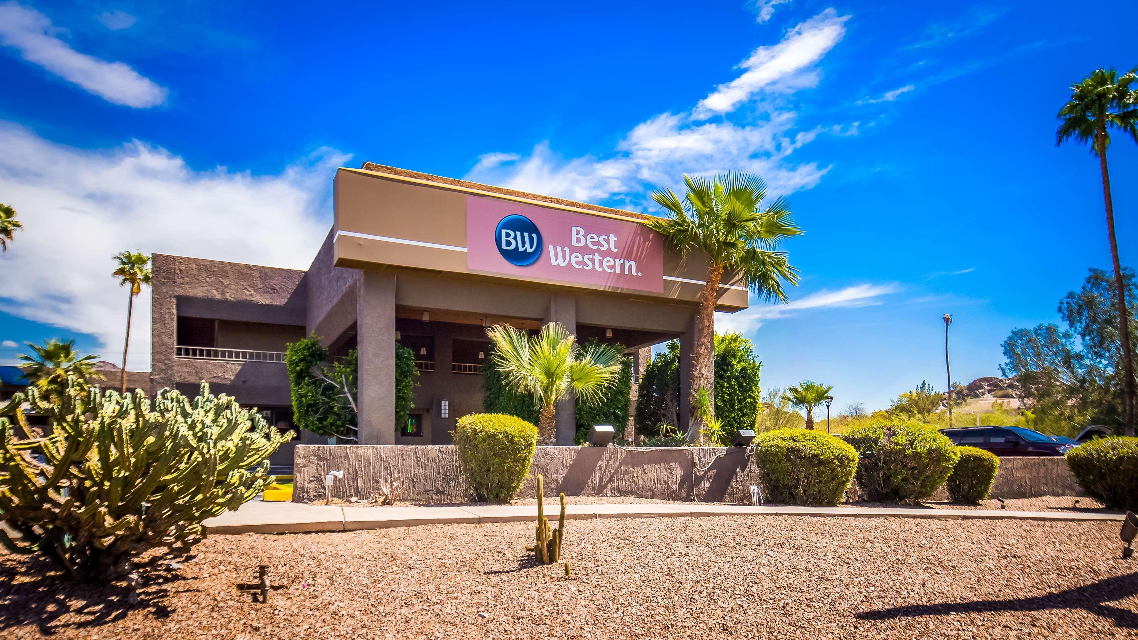 Best Western Innsuites Phoenix Hotel & Suites מראה חיצוני תמונה