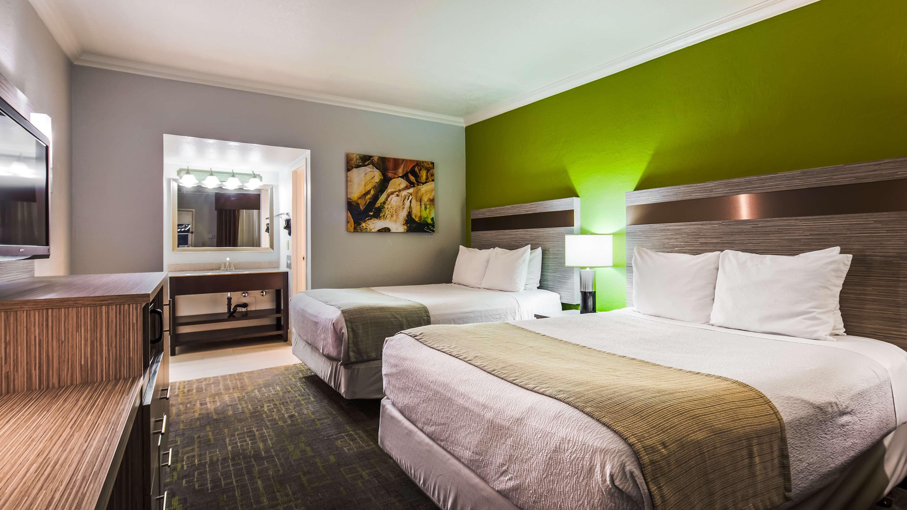 Best Western Innsuites Phoenix Hotel & Suites מראה חיצוני תמונה