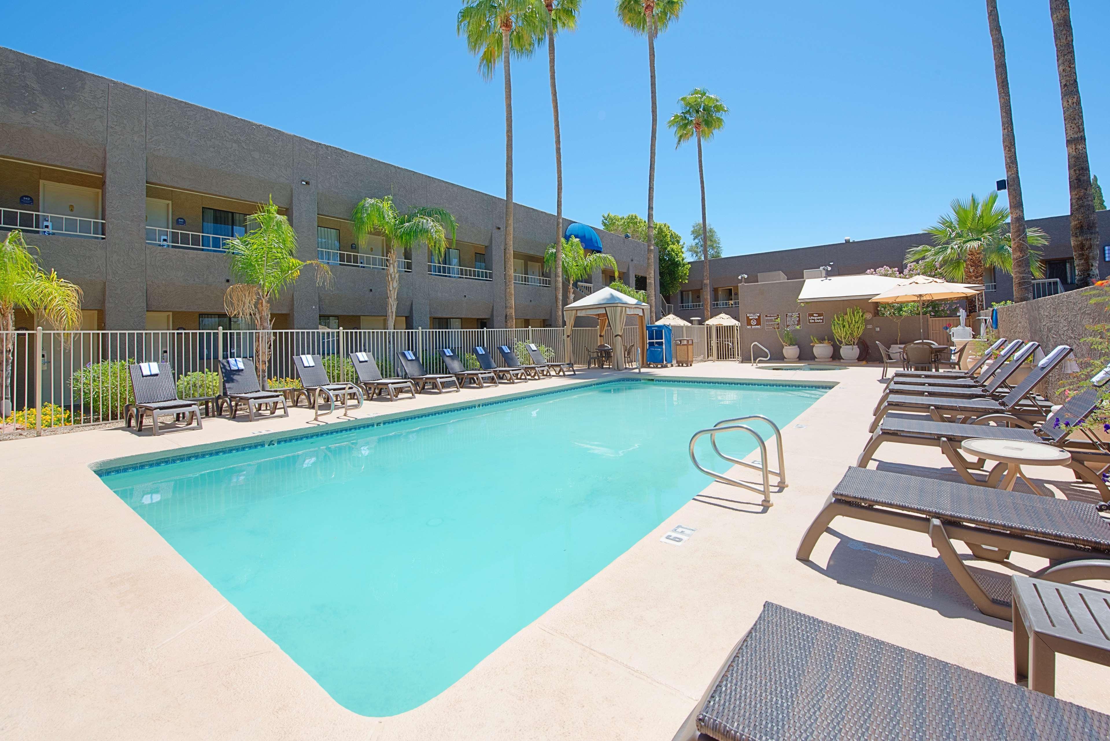 Best Western Innsuites Phoenix Hotel & Suites מראה חיצוני תמונה