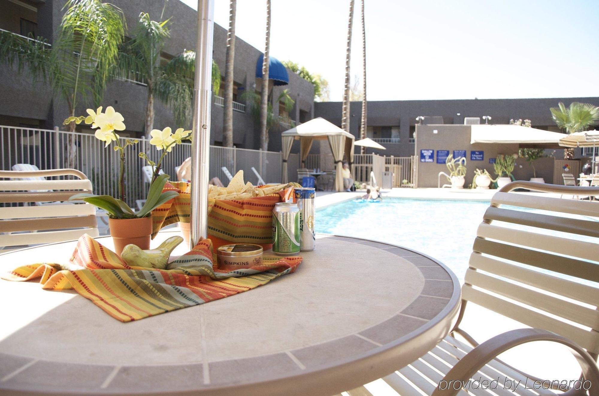 Best Western Innsuites Phoenix Hotel & Suites מראה חיצוני תמונה