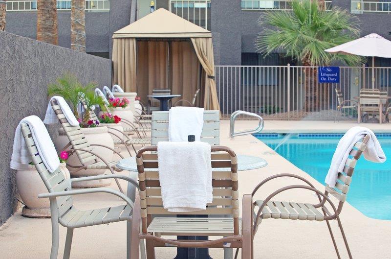 Best Western Innsuites Phoenix Hotel & Suites מראה חיצוני תמונה