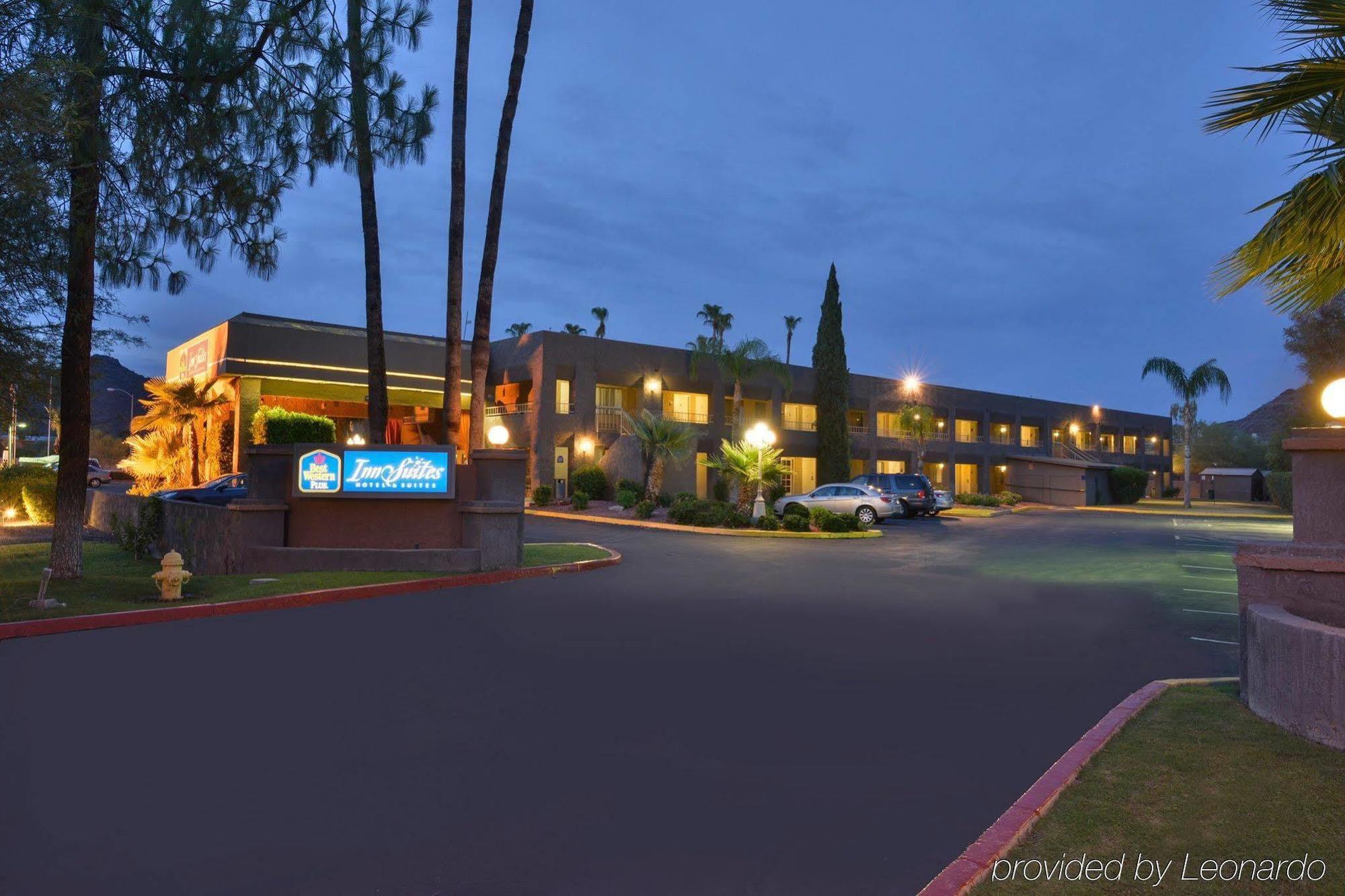 Best Western Innsuites Phoenix Hotel & Suites מראה חיצוני תמונה
