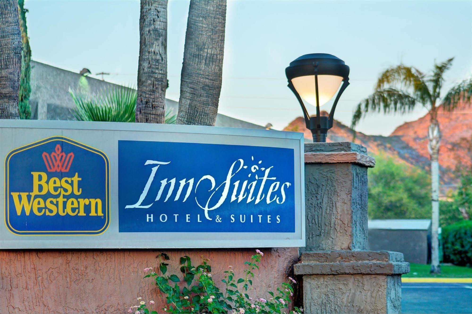 Best Western Innsuites Phoenix Hotel & Suites מראה חיצוני תמונה