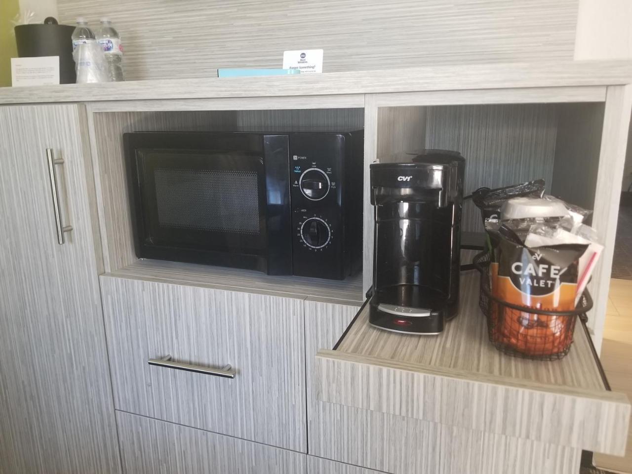 Best Western Innsuites Phoenix Hotel & Suites מראה חיצוני תמונה