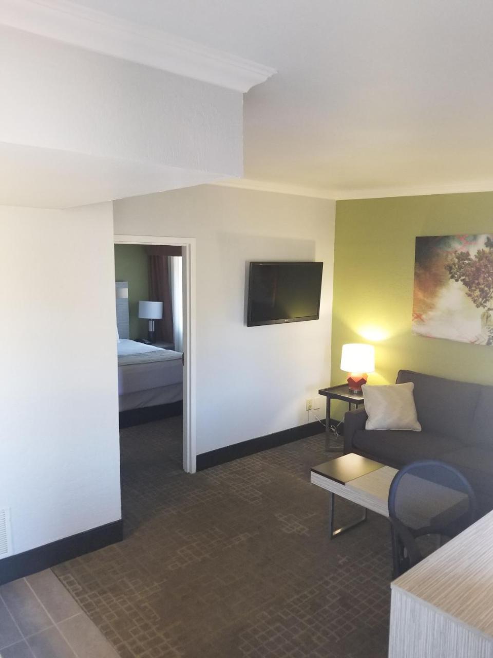 Best Western Innsuites Phoenix Hotel & Suites מראה חיצוני תמונה